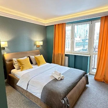 Gold Apartment Zlota - Palace Of Culture View- Netflix Варшава Екстериор снимка